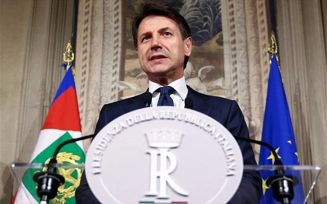 Τέλος οι μετανάστες στην Ιταλία – Κάθετος ο Τζ. Κόντε για το μεταναστευτικό: «Ή τους μοιράζετε στην Ευρώπη ή δεν βγαίνουν στην ξηρά» – Παραδειγματισμός για το Μαξίμου